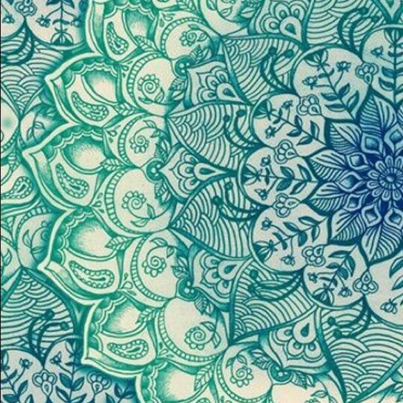 Profile Picture of Amber Leafstedt (@dis_n_dat) on Poshmark