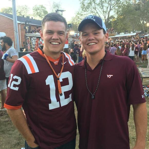 Profile Picture of Carter Watts (@carterwatts) on Poshmark