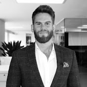 Profile Picture of Mark Amber (@MarkAmberShorts) on Youtube