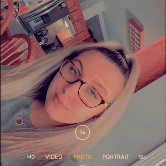 Profile Picture of Madison Tircuit (@madison_tircuit) on Poshmark