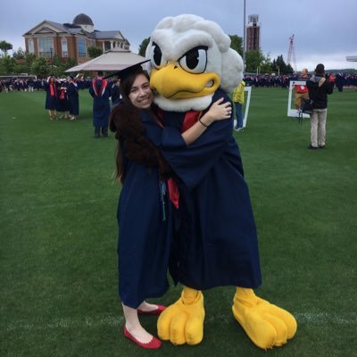 Profile Picture of Elizabeth Rupert (@MusicalySpazzy) on Twitter