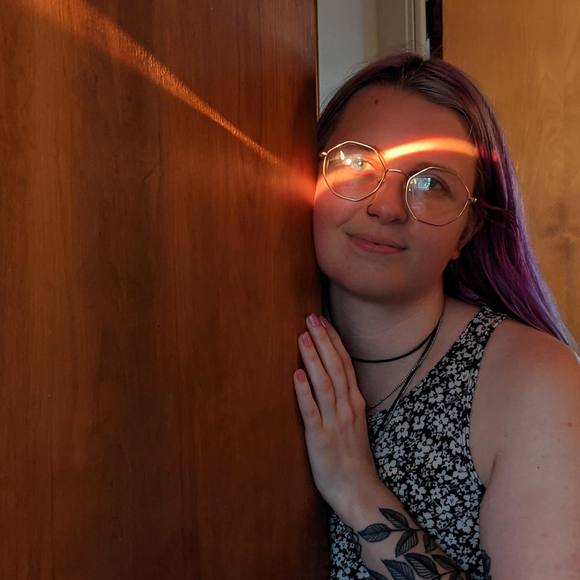 Profile Picture of Sam Crummie (@sam_crummie) on Poshmark