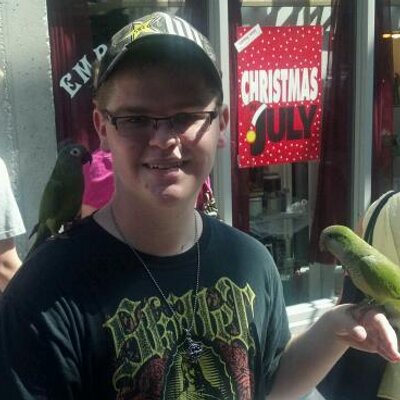 Profile Picture of Old Hoops Coach (@@RayRay_rapper) on Twitter