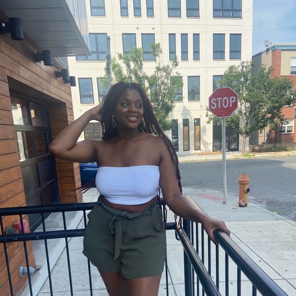 Profile Picture of Kemi Jackson (@kemipj) on Poshmark