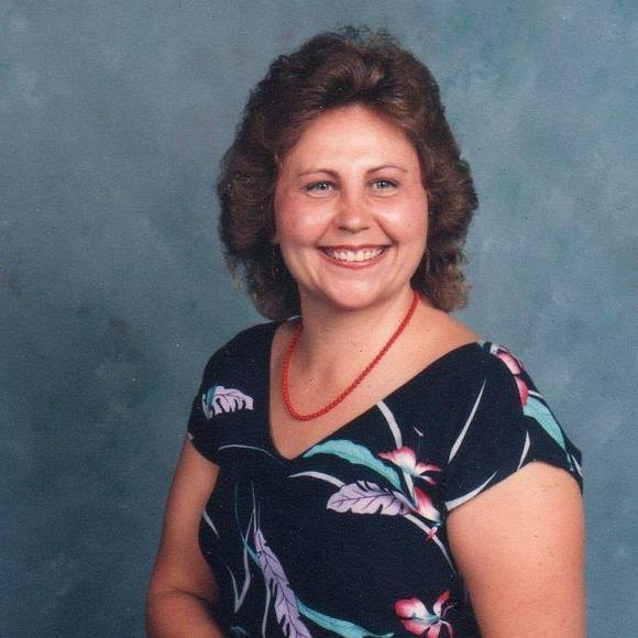 Profile Picture of Paula Bickford (@pbickford387) on Poshmark