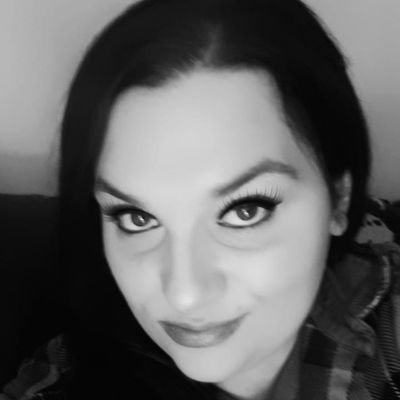 Profile Picture of Amy Muzzy (@AmyMuzzy) on Twitter