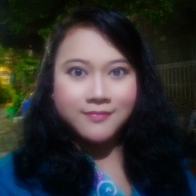 Profile Picture of Dyah Kusumastuti (@dee_moody) on Twitter