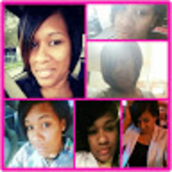 Profile Picture of Kellie Potts (@kelliepotts) on Poshmark