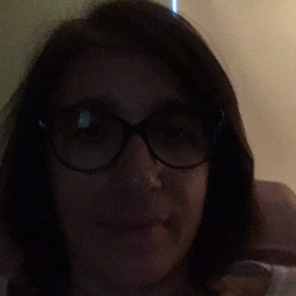 Profile Picture of Janine Leveque (@janineleveque) on Poshmark