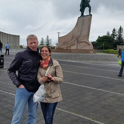 Profile Picture of Laura James (@LaurajamesJames) on Twitter