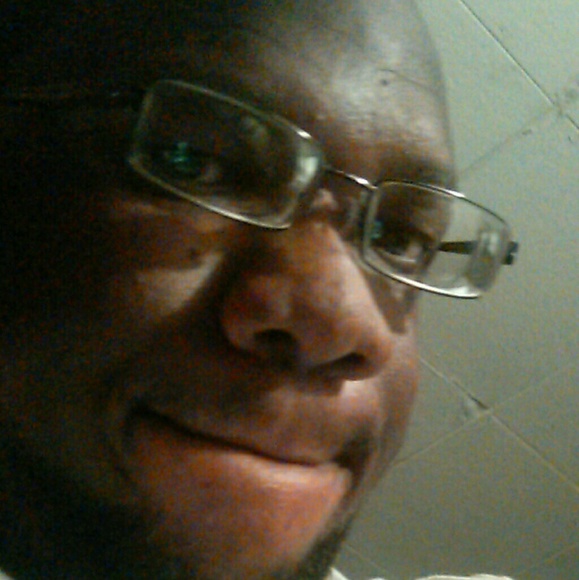 Profile Picture of Lamarcus Bryant (@976543321) on Poshmark