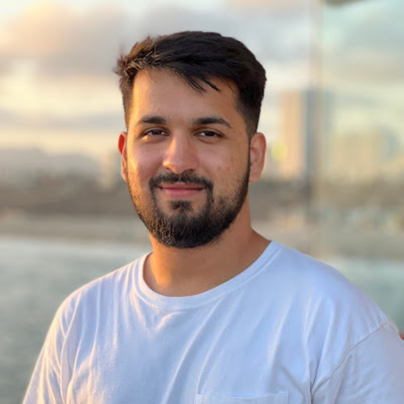 Profile Picture of Ahmed Hasan (@ahasan21) on Poshmark