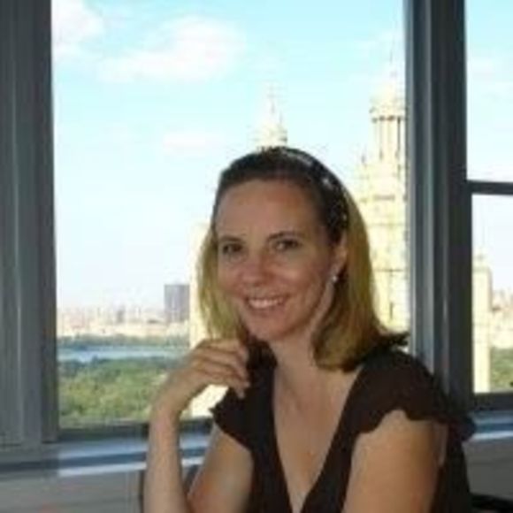 Profile Picture of Amanda Robb (@amandarobb) on Poshmark