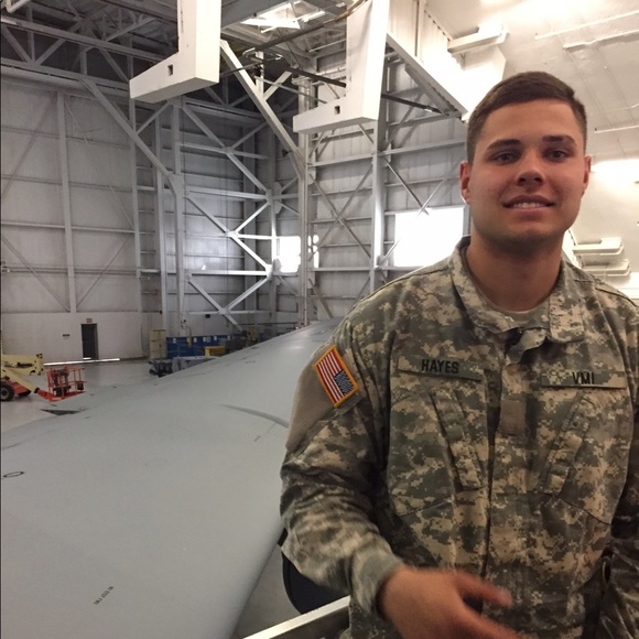 Profile Picture of Nicholas Hayes (@hayesns20) on Poshmark