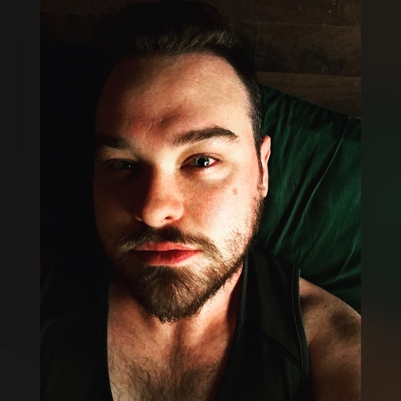 Profile Picture of Zack David (@zackdavid) on Poshmark