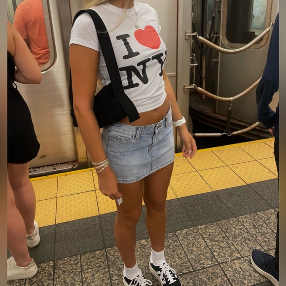 Profile Picture of Caroline Rajcan (@carolinerajcan6) on Poshmark