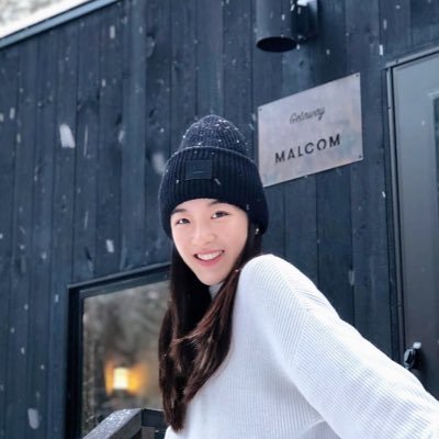 Profile Picture of Crystal Ma (@huntcrystalm) on Twitter