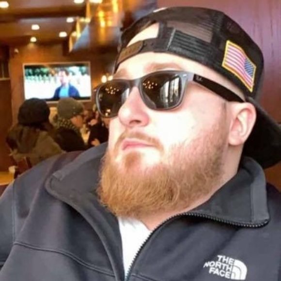 Profile Picture of Ricky Marks (@buffalorick427) on Poshmark