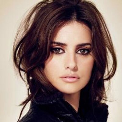 Profile Picture of Cara Cox (@carachicks) on Twitter