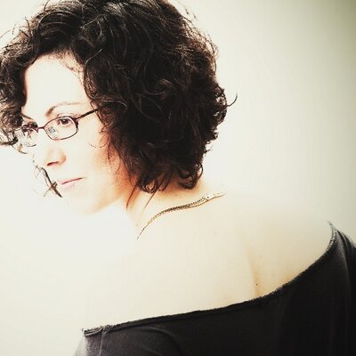 Profile Picture of T L Costa (@TLCosta1) on Twitter