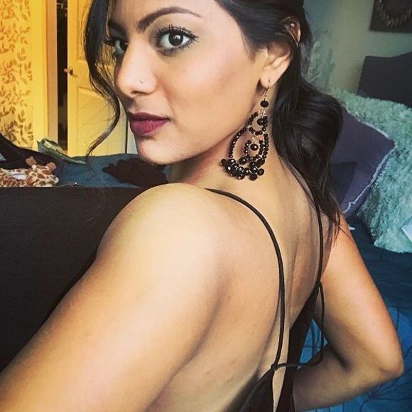 Profile Picture of Ami Patel (@amipatel365) on Poshmark