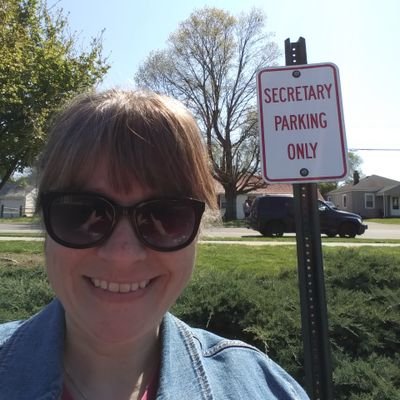 Profile Picture of Mrs. Carrie Schmidt (@CarrieSchmidt_) on Twitter