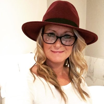 Profile Picture of Vicky Gateson Twitter