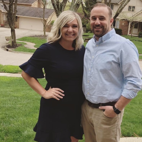 Profile Picture of Ashley Sharp (@ashleysharp) on Poshmark