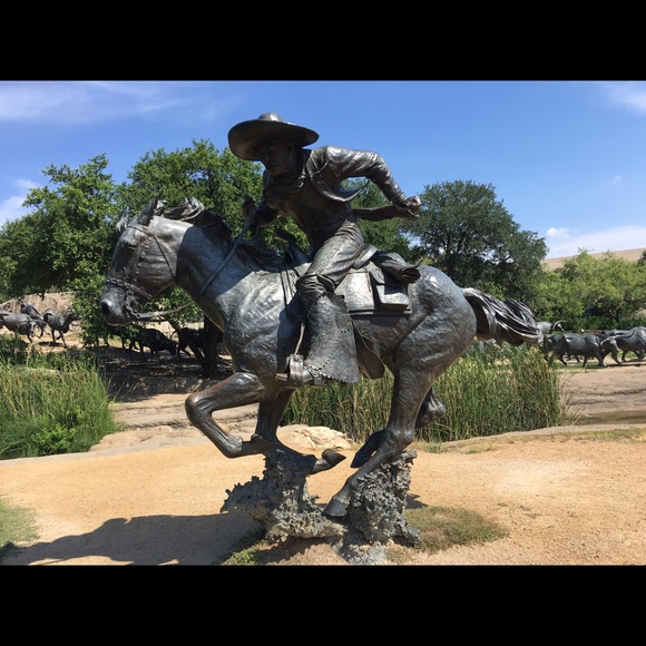 Profile Picture of Stacey Pappas (@staceyaaa) on Poshmark