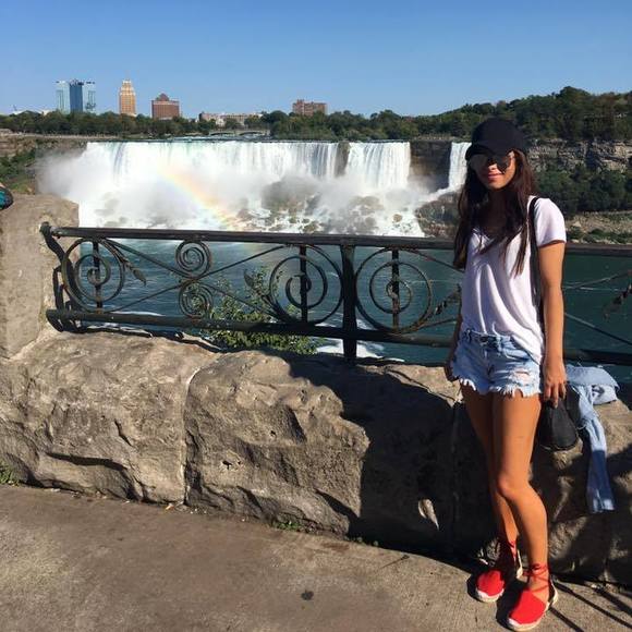 Profile Picture of Eli Paneque (@elipaneque93) on Poshmark