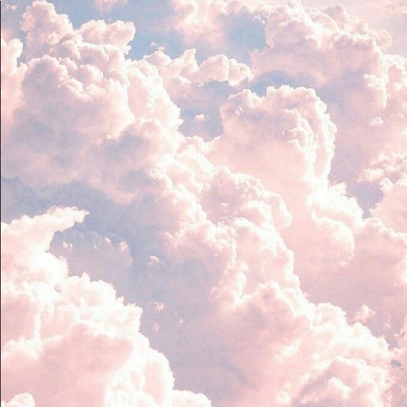 Profile Picture of Lucia Laski (@lucialaski) on Poshmark