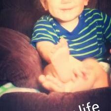 Profile Picture of Cheryl Witt (@AnneDeWitt1) on Twitter