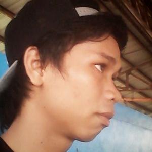 Profile Picture of Henrie Galicia (@JamesHenrie18) on Twitter