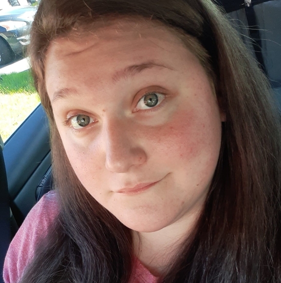 Profile Picture of Maggie Durkey (@sweetmags96) on Poshmark