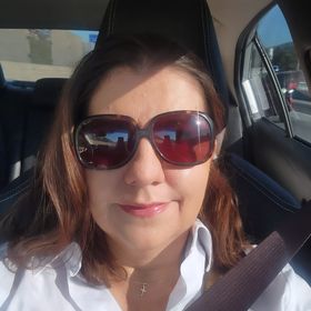 Profile Picture of Andreia Flores Lopes (@andreia_flores) on Pinterest