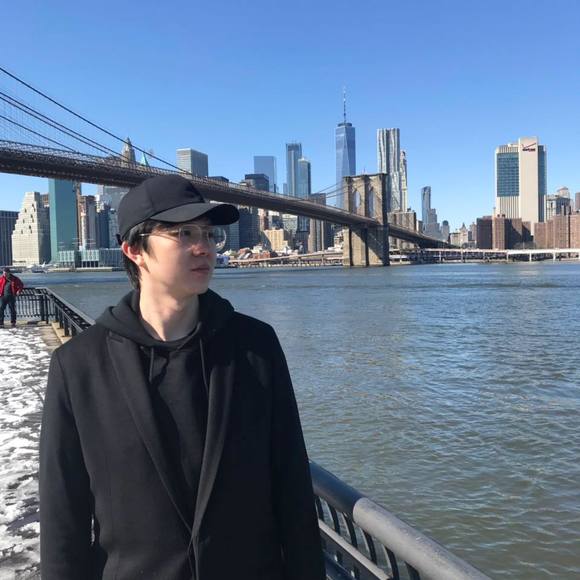 Profile Picture of Johnny Zhang (@johnnyzh) on Poshmark