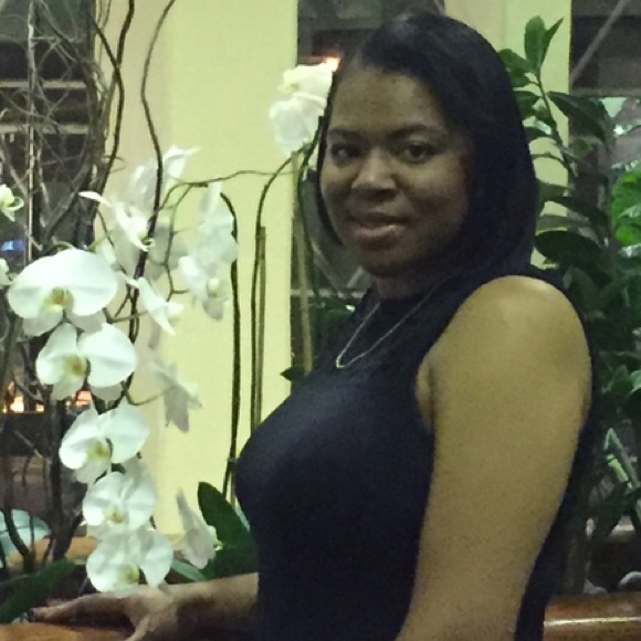 Profile Picture of Justina Dunigan (@1jd) on Poshmark