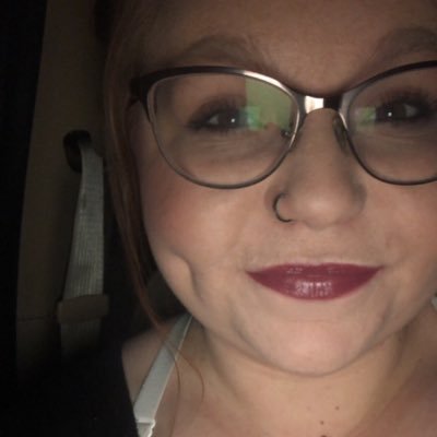 Nikita Marie Curtis - Twitter Profile Picture of Nikita Marie Curtis (@musicinfested) on Twitter