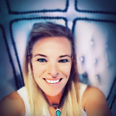 Profile Picture of LA HIlts (@@Happyla) on Twitter