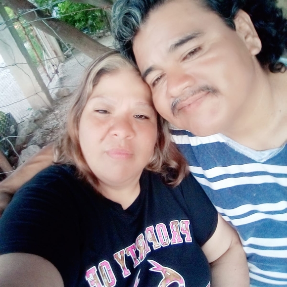 Profile Picture of Lillian De leon (@yaneth465) on Poshmark