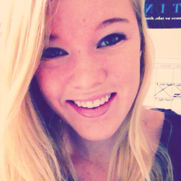 Profile Picture of Danielle Mcclure (@dmcclu1) on Poshmark