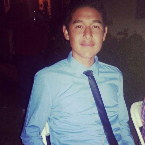 Profile Picture of Erick Robles (@erickrobles2) on Poshmark