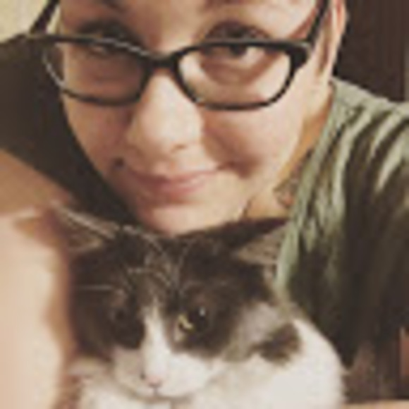 Profile Picture of Brianne Bedick (@briannebedick) on Poshmark