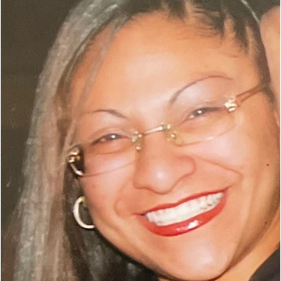 Profile Picture of T Hernandez (@thernandez495) on Poshmark