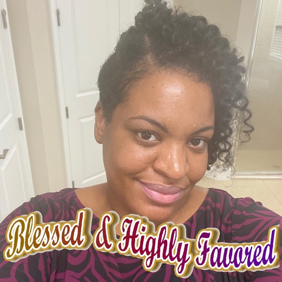 Profile Picture of Felicia Limage (@fmlimage) on Poshmark