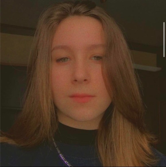 Profile Picture of Jade Jarry (@daphnelagrande1) on Poshmark