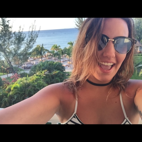 Profile Picture of Emma Markwardt (@emmamarkwardt) on Poshmark