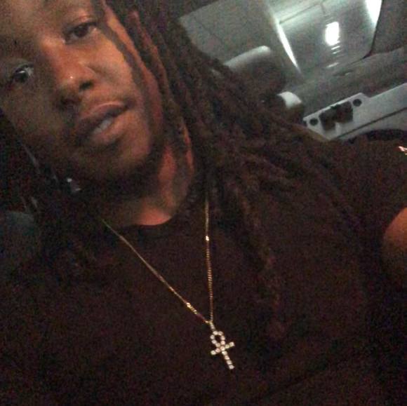 Profile Picture of Derrick Cook (@derricklcook89) on Poshmark