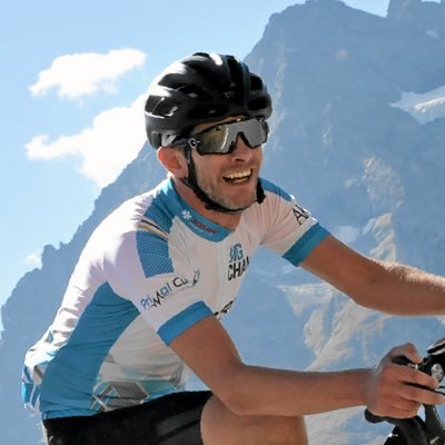 Profile Picture of Simon Tabiner (@ronny_tabs) on Twitter