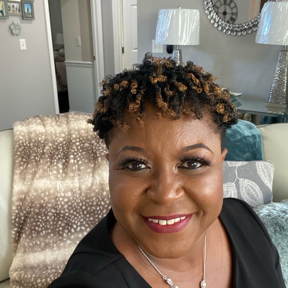 Profile Picture of Tonya Adair (@tadair313) on Poshmark